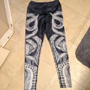 Tentacle leggings
